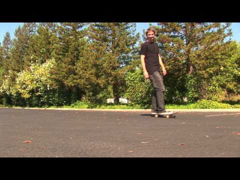 HOW TO PUSH ON A SKATEBOARD THE EASIEST WAY TUTORIAL
